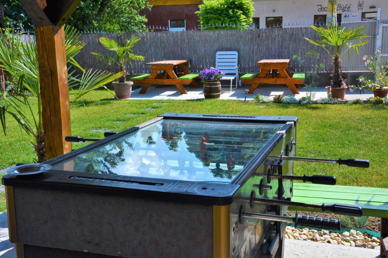 Unicum Vendeghaz Hotel Abadszalok Exterior photo